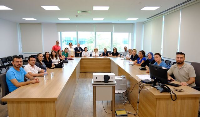 Mersin'de sağlık çalışanları için 'Türk İşaret Dili Eğitim Programı' düzenlendi