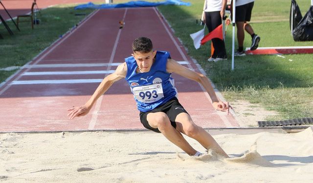Kadirlili Atletler Türkiye Şampiyonası'na Damga Vurdu