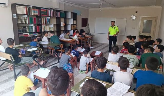 Adana’da Çocuklara Kur’an Kurslarında Trafik Eğitimi