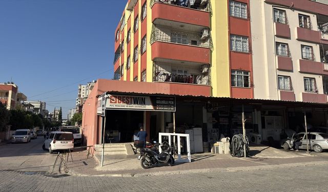 Adana'da iş yerinde silahlı saldırıya uğrayan esnaf ağır yaralandı