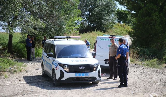 Adana'da suya düşen kızının terliğini almak için baraj gölüne giren kişi boğuldu