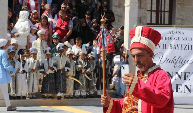 Adana'da Vakıflar Genel Müdürlüğünce toplu sünnet şöleni düzenlendi