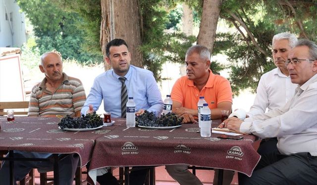 Akdeniz Kaymakamı ve Belediyesi Başkan Vekili Beşikci, vatandaşlarla bir araya geldi