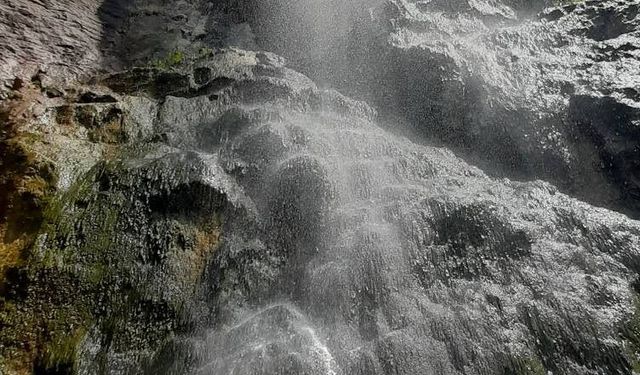 Alaca Tarihi ve Doğal Zenginlikleriyle Öne Çıkıyor