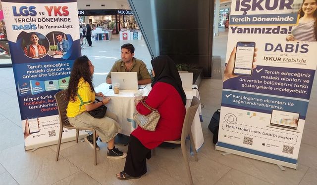 Antalya İŞKUR, lise ve üniversite tercihleri döneminde öğrencilere destek veriyor