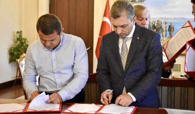 Antalya'da Topçu Yüzbaşı Mustafa Ertuğrul Aker Bataryası'nın ihyası için iş birliği protokolü imzalandı
