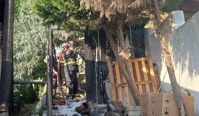 Aydın’da Hurdalık Bölümünde Çıkan Yangın Korkuttu