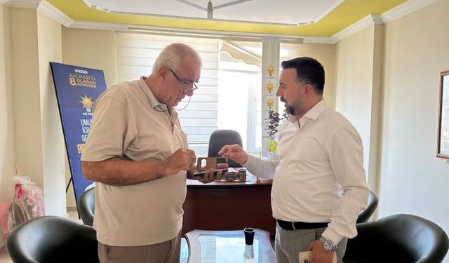 Başkan Kararmaz Parti Binasında Adnan Ağca'yı Ağırladı