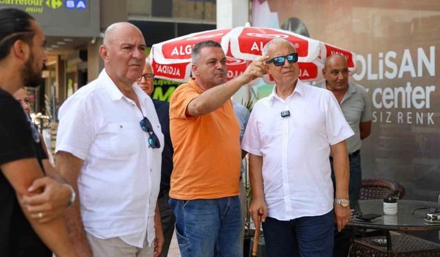 Başkan Özçelik Esnaf ve Vatandaşlarla Buluştu