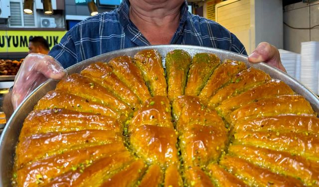 Bol Fıstıklı Havuç Dilimi Damak Çatlatıyor