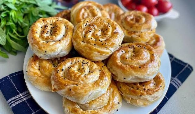 Osmaniye’de Pratik Börek Tarifi Büyük İlgi Görüyor