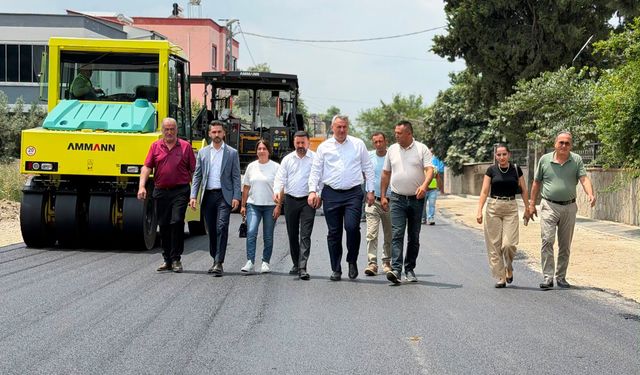 Düziçi Belediyesi Uzunbanı Mahallesi'nde Yol Yenileme Çalışmalarını Sürdürüyor