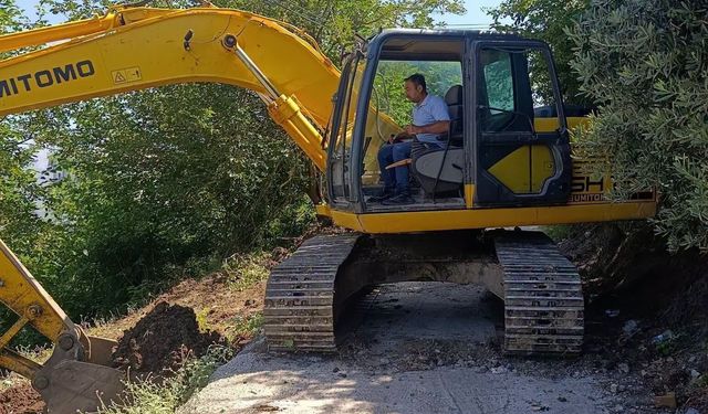 Düziçi'nde Karşıyaka Mahallesi'nde temizlik çalışması