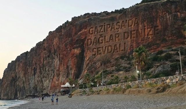 Gazipaşa’da Dağlar ve Deniz Aynı Karede Buluşuyor