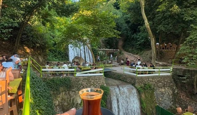 Hatay’daki Suçıkağı Çağlayan Şelalesi Hayran Bırakıyor