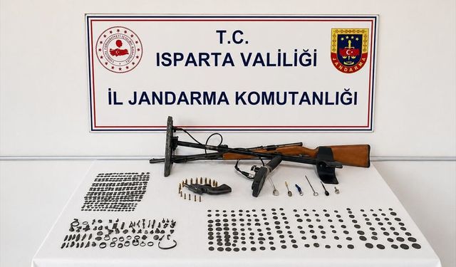 Isparta'da tarihi eser kaçakçılığı operasyonunda bir zanlı yakalandı