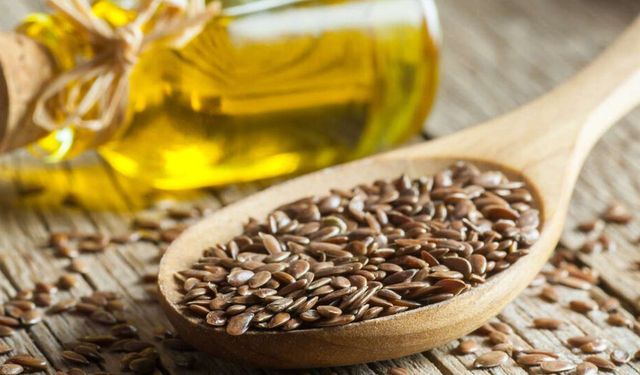 Doğal Omega-3 Deposu! Keten Tohumu Yağının Bilinmeyen Faydaları