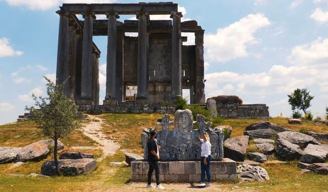 Kütahya Aizanoi Zeus Tapınağı 2 bin Yıllık Büyülüyor