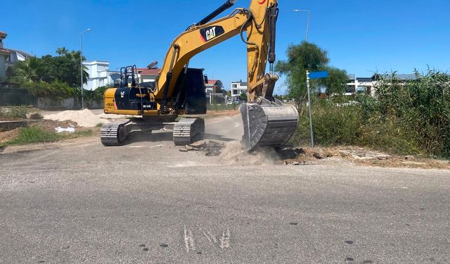 Mahallelerde Asfalt Seferberliği Tüm Hızıyla Sürüyor
