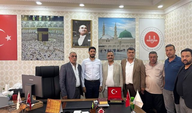 Şanlıurfa Ceylanpınar'da MHP Heyetinden İlçe Müftülüğü'ne Ziyaret