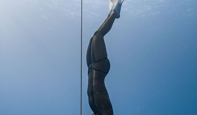 Milli sporcu Şahika Ercümen, 68 metrelik dalışıyla Türkiye şampiyonu oldu
