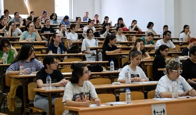Üniversiteyi Kazananlara Maaş Gibi Destek! Aylık 25 Bin TL Burs Veren Bölümler