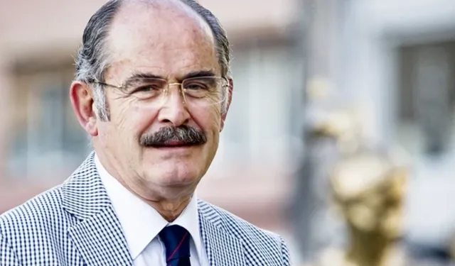 CHP'de Bir İstifa Daha: Yılmaz Büyükerşen Ayrıldı