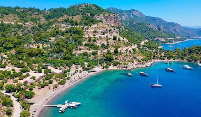 Muğla’nın Saklı Güzeli Sarsala Koyu Büyülüyor