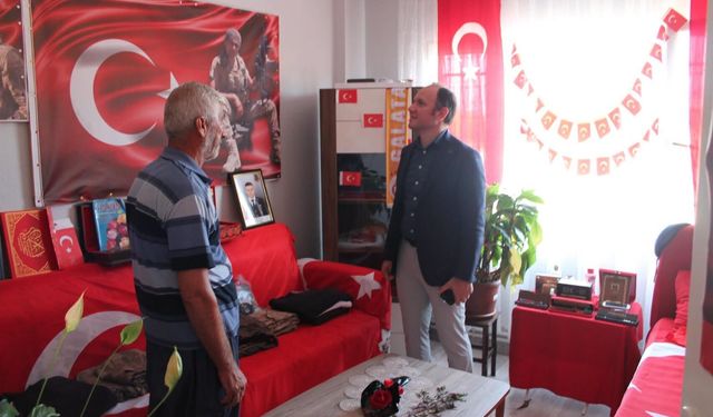 Erzin Kaymakamı Akpınar Şehit Ailelerini Ziyaret Etti