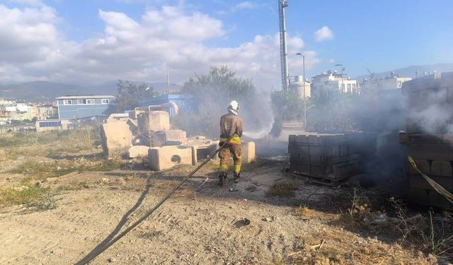 İskenderun’da Otluk Alan Yangını Kontrol Altında