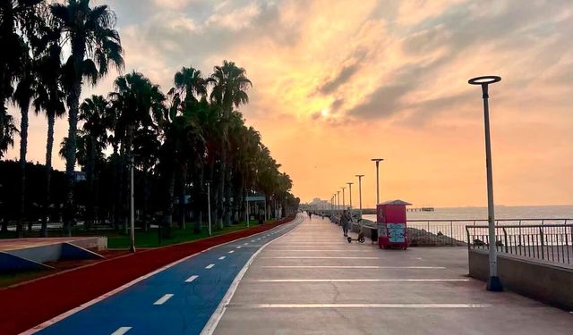 Mersin’in Tamamında Gök Gürültülü Sağanak