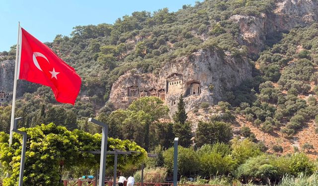 Kaunos Kaya Mezarları binlerce yıllık tarihe ışık tutuyor