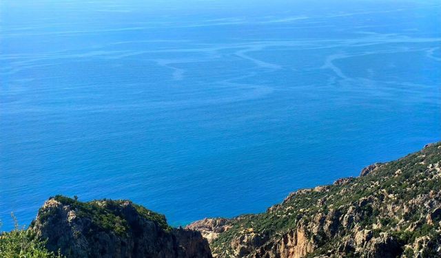 Hatay Yayladağı’ndaki Karamağara Koyu Hayran Bırakıyor