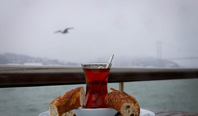 İstanbul’da Çay Ve Simidin 400 yıllık Lezzet Hikâyesi?