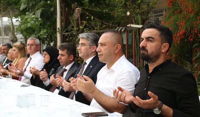 Şehit Başçavuş Ferhat Gedik, Hatay'daki mezarı başında anıldı