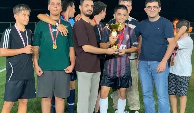 Sumbas'ta Camiler Arası Futbol Turnuvası Tamamlandı