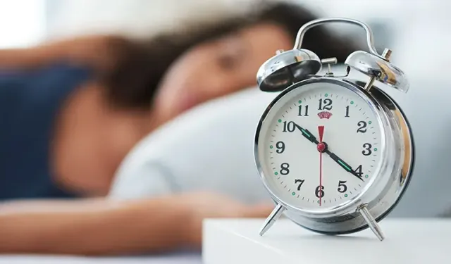 Kalitesiz Uyku Beyni Nasıl Etkiliyor? Alzheimer İle İlişkisi Araştırılıyor