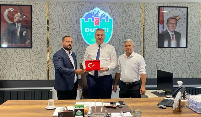 Başkan Mustafa İba, Dernek Başkanı Tayfun Torun’u Ağırladı