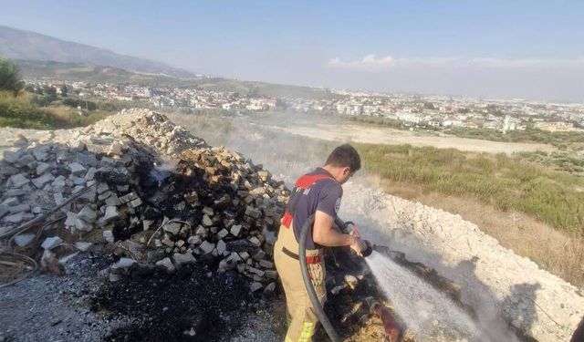 Hatay’da üç ilçede çıkan yangınlar kontrol altına alındı