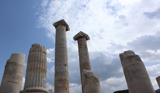 800 Yılda Tamamlanamayan Dev Yapı