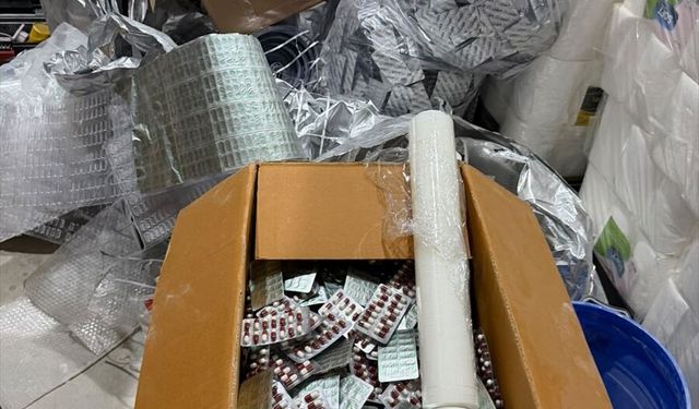 GÜNCELLEME - Mersin'de 303 bin 704 sentetik ecza hapı ele geçirildi