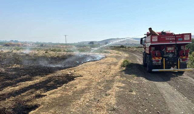 Hatay Antakya’da Otluk Alan Yangını Kısa Sürede Söndürüldü