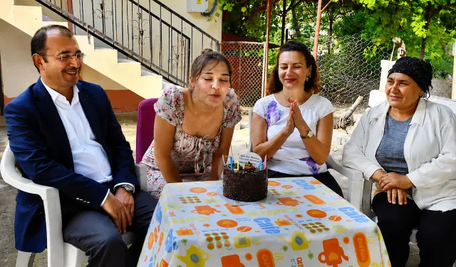 Kadirli’de Yasemin Eylül’e Doğum Günü Sürprizi