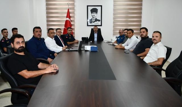 Kadirli’de 29 Ekim Cumhuriyet Bayramı Hazırlıkları İçin Toplantı Gerçekleştirildi