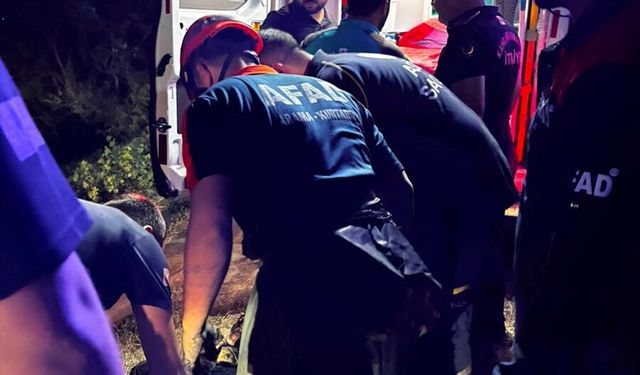 Kahramanmaraş'ta bataklığa saplanan kişi kurtarıldı