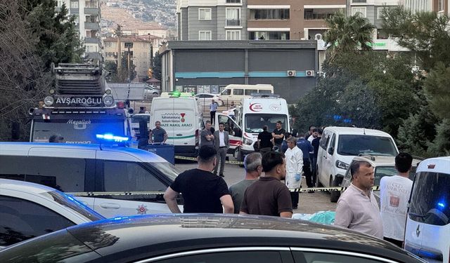 Kahramanmaraş'ta silahla eşini öldüren kişi intihar etti