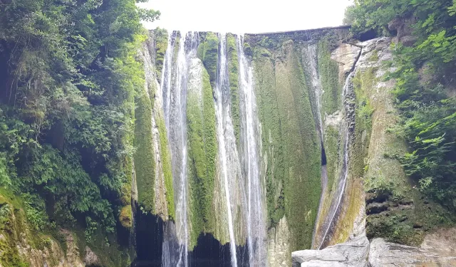 Düziçi’nin Saklı Güzelliği Karasu Şelalesi