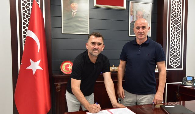 Osmaniye’de Cevdetiye Çim Sahası İçin Protokol İmzalandı