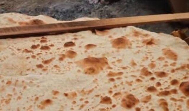 Osmaniye’de Odun Ateşinde Yufka Ekmek Geleneği Yaşıyor