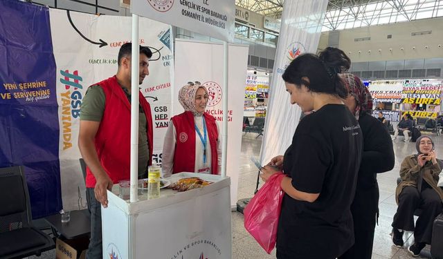 Osmaniye’de Üniversitelilere Otogarda Sıcak Karşılama